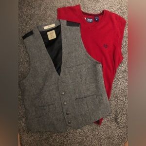 Lot of 2 Men’s Vests Size Medium- Sonoma and Chaps